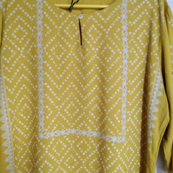 VISHUDH Yellow Bandhani printed Kurtha for Woman with keyhole neck - Picture 6 of 8